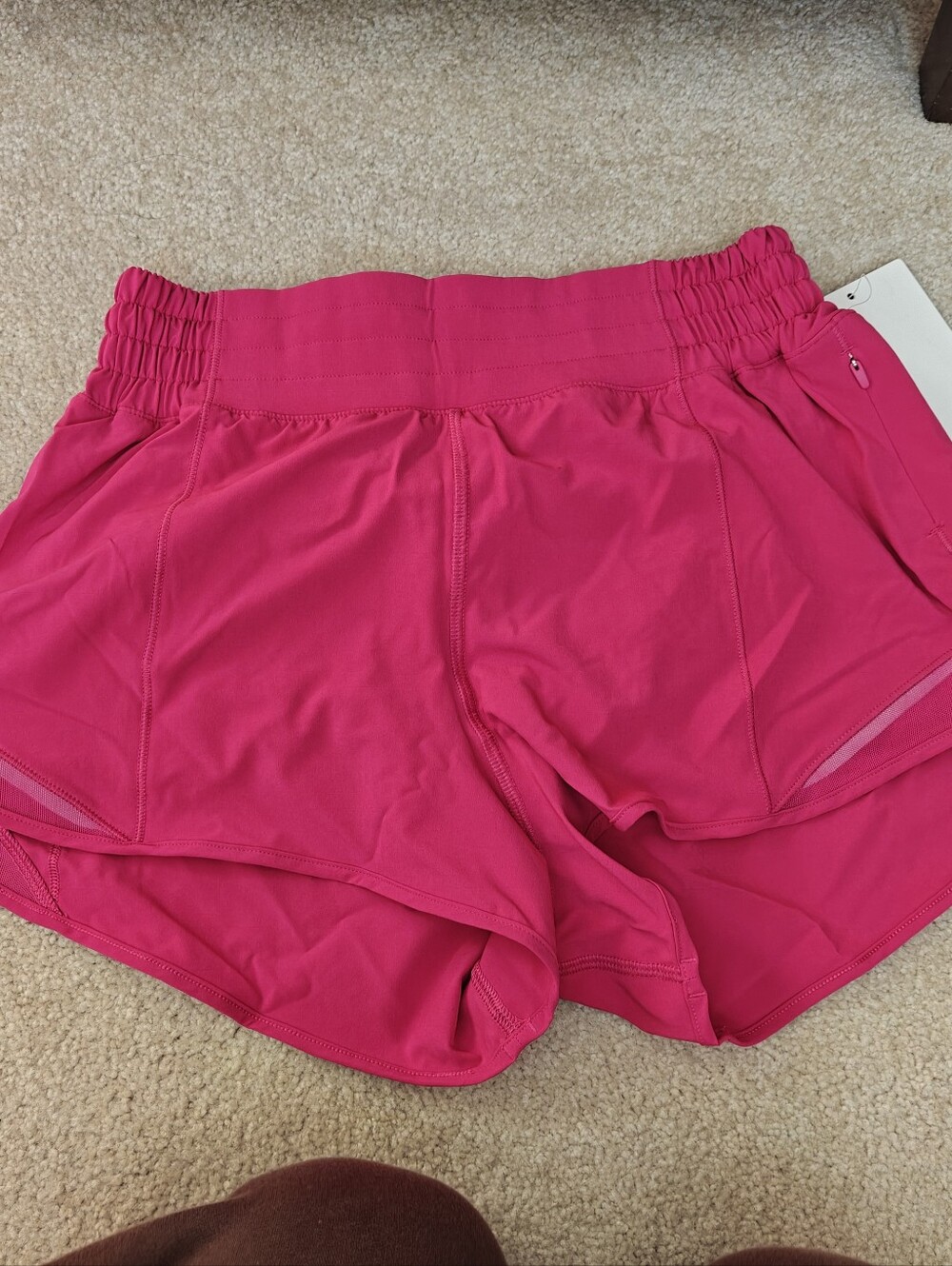 NWT Lululemon Hotty Hot High-Rise Short 2.5" in Pink Flare, Size 6